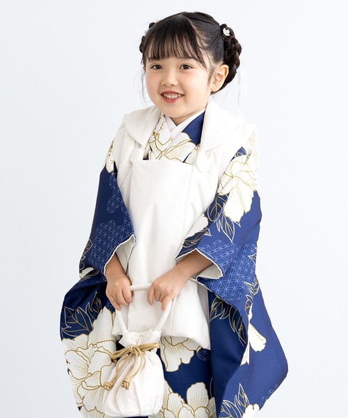 SOUBIEN（ソウビエン）の「【floro by SOUBIEN】3歳女の子用七五三セット（被布コート/着物/襦袢/草履/巾着）（着物・キッズ・ライトパープル/ホワイト系その他/ホワイト×レッド/オフホワイト/クリーム/サンドベージュ/ホワイト×パープル/ブラック×ピンク/ブラック系/ホワイト系/ホワイト系その他2/ネイビー系2/ネイビー系1/ピンク系/ローズ系/レッド系/パイングリーン系/グリーン系/ベージュ系/ライトグレー系/アイボリー/マスタード/スカイブルー系・ONE SIZE）」の17枚目の写真