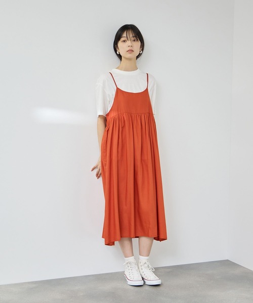 Mac-House(マックハウス)の「Free Nature ギャザーワンピース×Tシャツ アンサンブル(ワンピース・レディース・ブラック/オレンジ/グレー・L/M)」の1枚目の写真