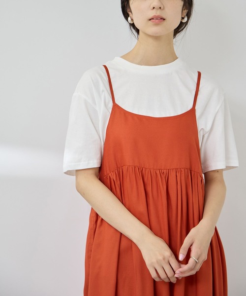 Mac-House(マックハウス)の「Free Nature ギャザーワンピース×Tシャツ アンサンブル(ワンピース・レディース・ブラック/オレンジ/グレー・L/M)」の4枚目の写真