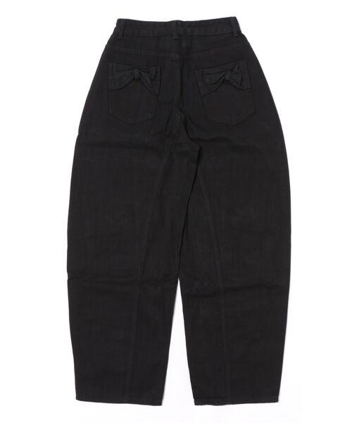 frunco(フランコ)の「リボンポケットバレルレッグデニムパンツ(デニムパンツ・レディース・ホワイト/ブラック・FREE)」の4枚目の写真