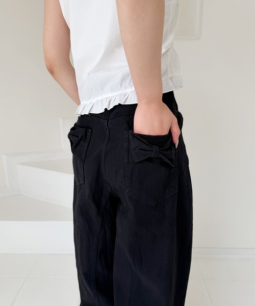 frunco(フランコ)の「リボンポケットバレルレッグデニムパンツ(デニムパンツ・レディース・ホワイト/ブラック・FREE)」の5枚目の写真