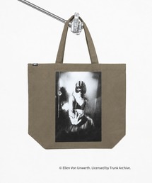 TMT（ティーエムティー）の「【TMT×Ellen Von Unwerth】TOTE BAG（water）（ショルダーバッグ）」