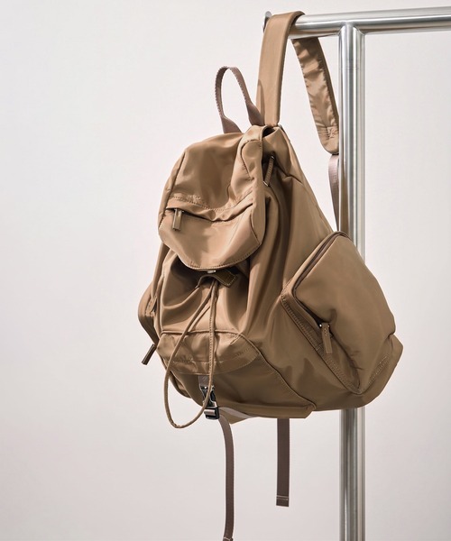 ADAM ET ROPE'(アダムエロペ)の「【WEB限定】撥水アウトポケットリュック(バックパック/リュック・レディース・ブラック/ブラウン系その他3・FREE)」の18枚目の写真