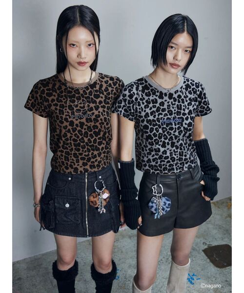 EMODA(エモダ)の「【ちいかわ】ラインストーンミニTシャツ(Tシャツ/カットソー・レディース・ブラウン/ブラック/ピンク/グレー・FREE)」の17枚目の写真
