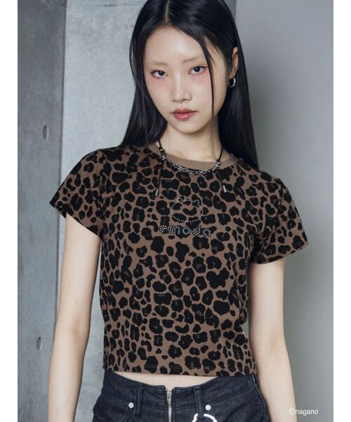 EMODA(エモダ)の「【ちいかわ】ラインストーンミニTシャツ(Tシャツ/カットソー・レディース・ブラウン/ブラック/ピンク/グレー・FREE)」の19枚目の写真