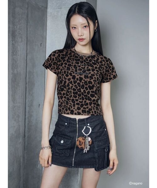 EMODA(エモダ)の「【ちいかわ】ラインストーンミニTシャツ(Tシャツ/カットソー・レディース・ブラウン/ブラック/ピンク/グレー・FREE)」の21枚目の写真