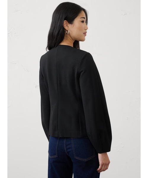 BANANA REPUBLIC FACTORY STORE(バナナリパブリック ファクトリーストア)の「BANANA REPUBLIC FACTORY STORE ポンチ ノーカラーブレザー(テーラードジャケット・レディース・ブラック/ブラウン・8/6/0/2/4)」の5枚目の写真