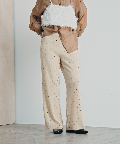 LEPSIM(レプシィム)の「プリーツイージー柄パンツ 1017585(その他パンツ・レディース・ブラウン/グレイッシュベージュ/ドット・FREE)」の3枚目の写真