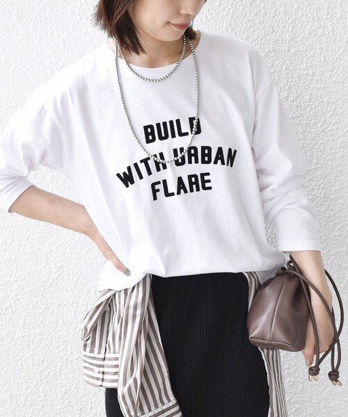 SHIPS Colors(シップス カラーズ)の「〈手洗い可能〉26AW フロッキー ロゴ TEE(ロンT)◇(Tシャツ/カットソー・レディース・レッド/オフホワイト/ダークグレー・ONE SIZE)」の1枚目の写真