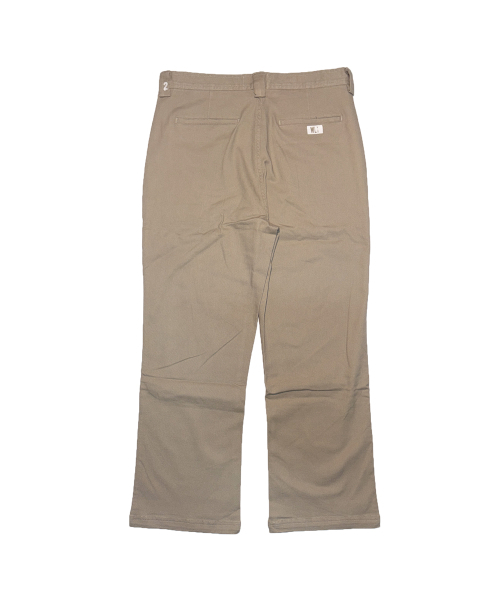 WELOVETEE（ウィラブティー）の「COMFY CHINO PANTS [KHAKI]（その他パンツ・メンズ・その他・1/2）」の2枚目の写真