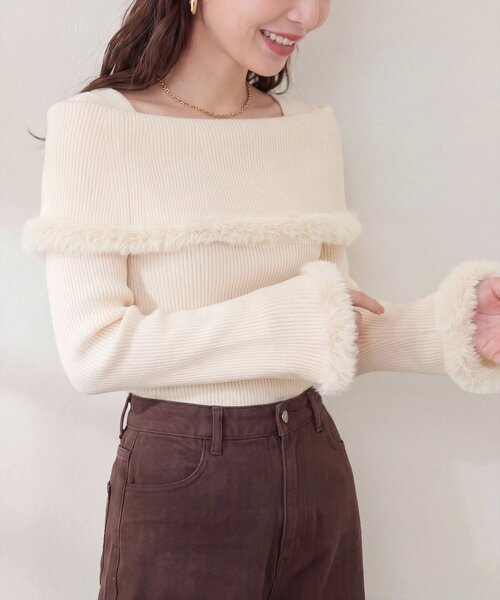 natural couture(ナチュラルクチュール)の「ふわふわファーオフショル風ニット(ニット/セーター・レディース・ライトベージュ/グレイッシュベージュ/ブラウン/オフホワイト/ブラック・FREE)」の8枚目の写真
