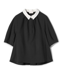 モノクロームフラワープリント ピンタックフレンチスリーブブラウス
