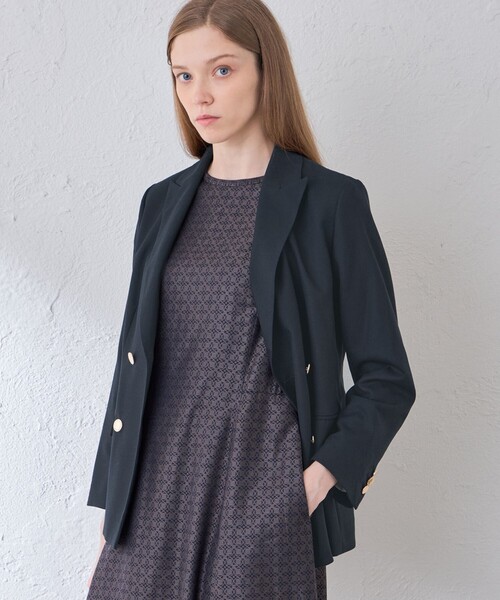 MACKINTOSH LONDON(マッキントッシュ ロンドン)の「スムースサキソニーダブルブレストジャケット(テーラードジャケット・レディース・ベージュ系その他5/ネイビー/ベージュ・38/40)」の1枚目の写真