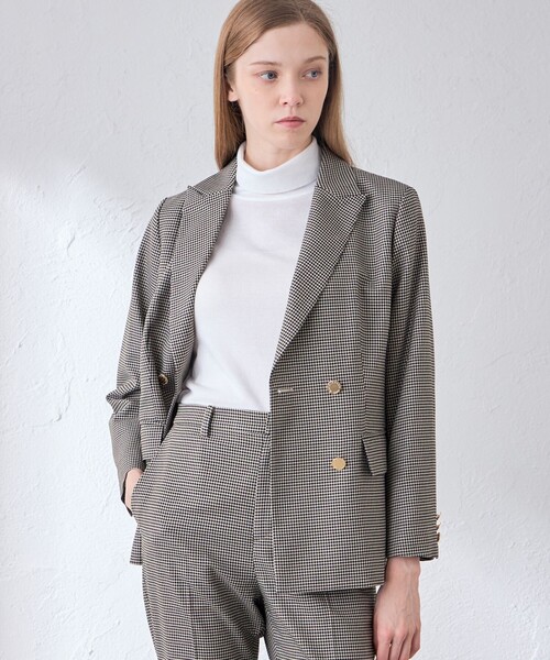 MACKINTOSH LONDON(マッキントッシュ ロンドン)の「スムースサキソニーダブルブレストジャケット(テーラードジャケット・レディース・ベージュ系その他5/ネイビー/ベージュ・38/40)」の3枚目の写真