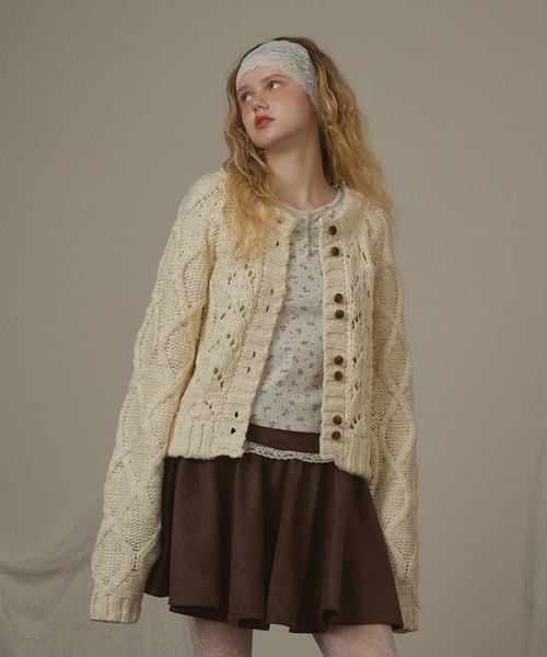 hazyl（ヘイジル）の「double button knit cardigan/ダブルボタンニットカーディガン（カーディガン/ボレロ・レディース・アイボリー/ブラウン系その他・フリー）」の11枚目の写真
