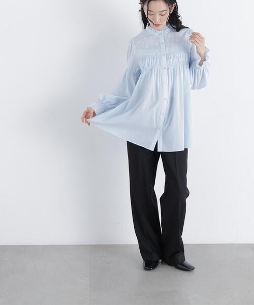 N.(N. Natural Beauty Basic)(エヌエヌナチュラルビューティーベーシック)の「刺繍切替シャーリングブラウス(シャツ/ブラウス・レディース・ブルー/オフホワイト・FREE)」の15枚目の写真