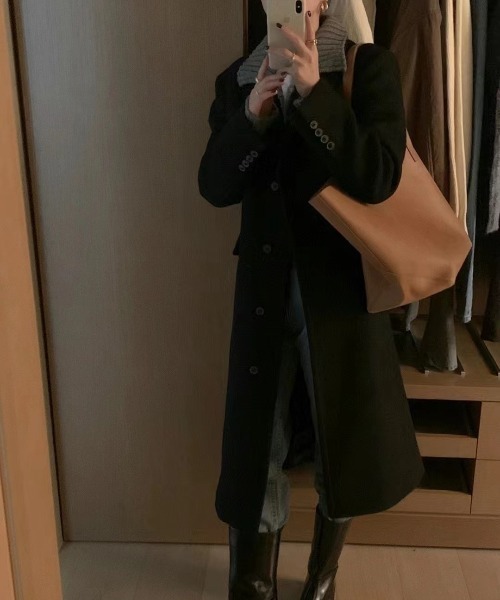 YUGA(ユーガ)の「YUGA_YGMC Korean-style Wool-look tailored long coat(テーラードジャケット・レディース・キャメル/ブラック/ライトグレー・FREE)」の19枚目の写真