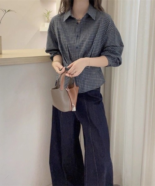 Aelina(エリナ)の「襟付き長袖チェック柄シャツ(シャツ/ブラウス・レディース・ネイビー・L/M)」の14枚目の写真