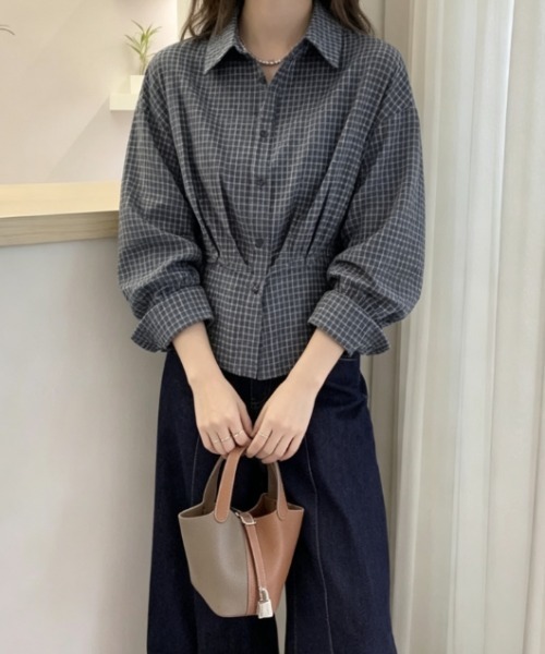 Aelina(エリナ)の「襟付き長袖チェック柄シャツ(シャツ/ブラウス・レディース・ネイビー・L/M)」の3枚目の写真
