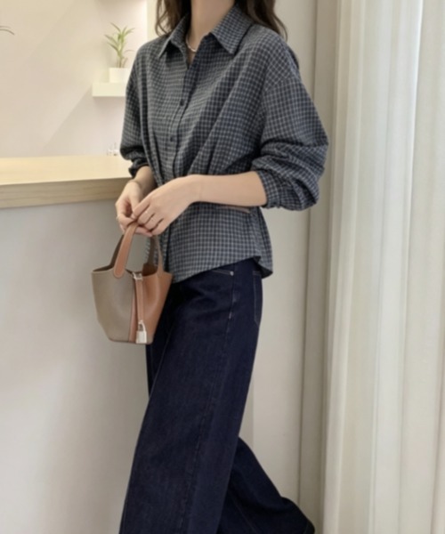 Aelina(エリナ)の「襟付き長袖チェック柄シャツ(シャツ/ブラウス・レディース・ネイビー・L/M)」の6枚目の写真