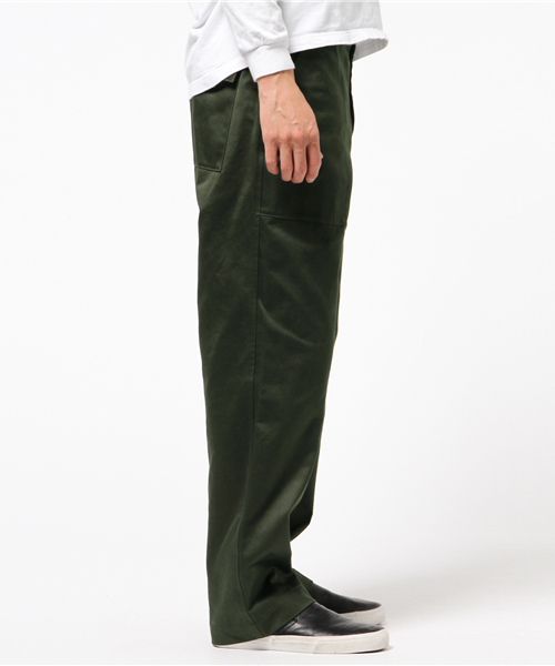 UNITED TOKYO（ユナイテッドトウキョウ）の「イージーファティーグパンツ（カーゴパンツ・メンズ・カーキ・3/2/1）」の2枚目の写真