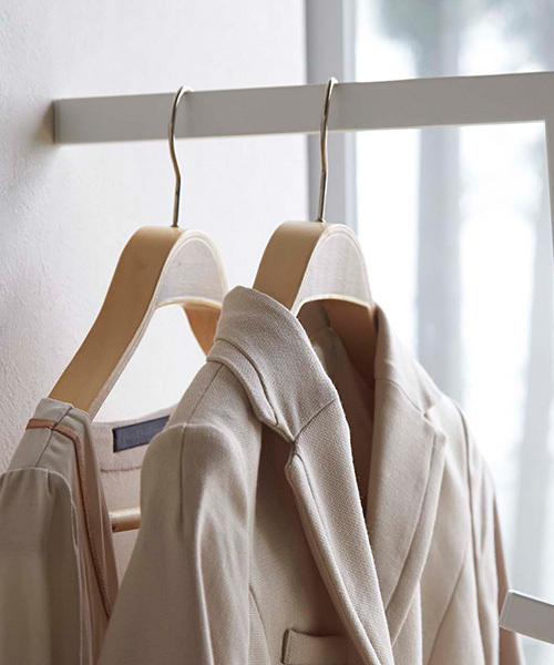 tower（タワー）の「line (ライン) スリムコートハンガー（収納グッズ・レディース・ホワイト/ブラック・ONE SIZE）」の7枚目の写真