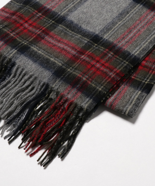 un dix cors（アンディコール）の「ウールチェックストール（ストール/ショール・レディース・ベージュ/グレー/レッド/ブラック/ネイビー/グリーン・ﾌﾘ-）」の9枚目の写真