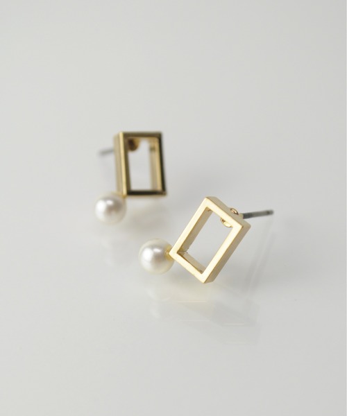 petitcro（プティクロ）の「ポイントパールピアス（ピアス（両耳用）・レディース・ゴールド/ゴールド系その他3/ゴールド系その他4/ゴールド系その他2・ONE SIZE）」の2枚目の写真