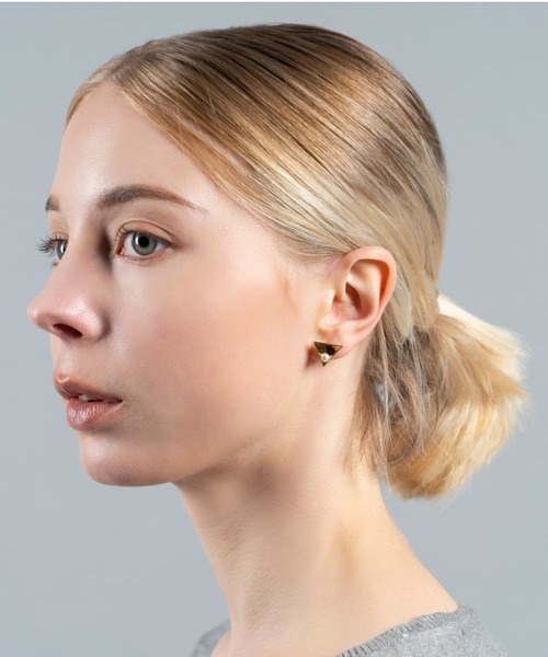 petitcro（プティクロ）の「ポイントパールピアス（ピアス（両耳用）・レディース・ゴールド/ゴールド系その他3/ゴールド系その他4/ゴールド系その他2・ONE SIZE）」の3枚目の写真