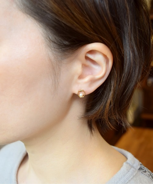 petitcro（プティクロ）の「ポイントパールピアス（ピアス（両耳用）・レディース・ゴールド/ゴールド系その他3/ゴールド系その他4/ゴールド系その他2・ONE SIZE）」の7枚目の写真