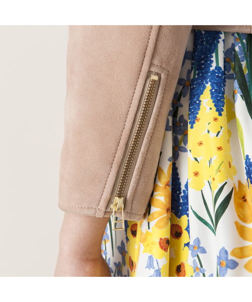 BLUE LABEL CRESTBRIDGE（ブルーレーベルクレストブリッジ）の「シープ