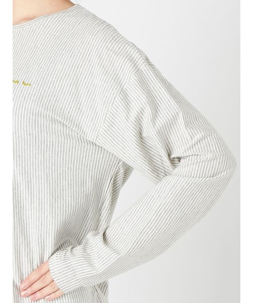 merry jenny（メリージェニー）の「白昼夢ビーズ刺繍ロンTee（Tシャツ/カットソー・レディース・オフホワイト/グレー/ピンク・FREE）」の6枚目の写真