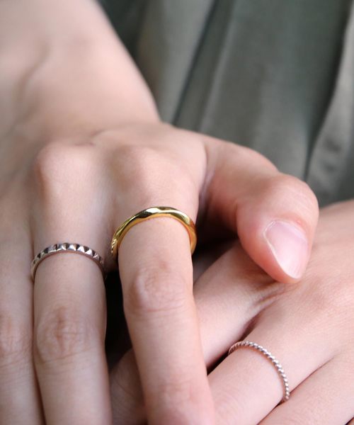 YArKA（ヤーカ）の「【YArKA/ヤーカ】silver925 twist ring [taif]/シルバー925 ツイストリング（リング・レディース・ブラック/シルバー/ゴールド・#13/#11/#15/#9/#7/#17/#21/#19）」の8枚目の写真