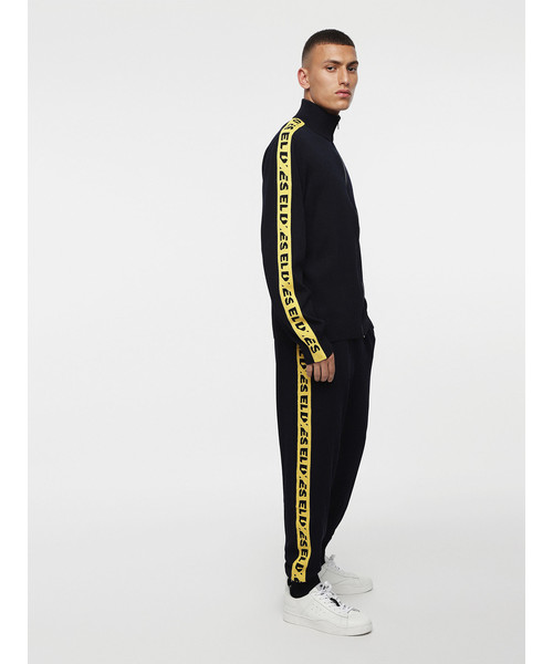 DIESEL（ディーゼル）の「メンズ ニット ジップアップニットカーディガン（ニット/セーター・メンズ・ブラック/ネイビー・SMALL/MEDIUM/LARGE/X-LARGE/X-SMALL/XX-LARGE）」の10枚目の写真