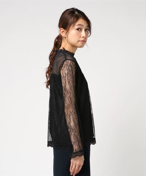 KOBE LETTUCE（コウベレタス）の「ストライプ&フラワーレースプチハイネックブラウストップス＊レディース[C3387]神戸レタス（シャツ/ブラウス・レディース・オフホワイト/ボルドー/ブラック・FREE）」の5枚目の写真