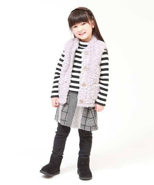 RAGMART（ラグマート）の「ファーｘチェックリバーシブルベスト（ベスト・キッズ・ブラック/グレー・110cm/100cm/120cm/130cm）」の6枚目の写真