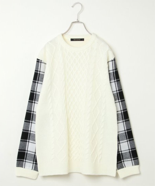 VENCEEXCHANGE（ヴァンスエクスチェンジ）の「袖チェック切り替えケーブルニット（ニット/セーター・メンズ・ブラック/オフホワイト・M/L）」の2枚目の写真