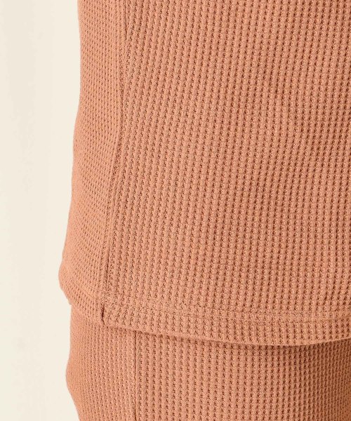 DouDou（ドゥドゥ）の「ワッフルカシュ風プルオーバー（Tシャツ/カットソー・レディース・ブラウン/ベージュ/ライトグリーン・FREE）」の8枚目の写真