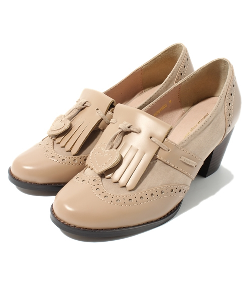 one after another NICE CLAUP（ワンアフターアナザーナイスクラップ）の「【ナイスクラップ】ハートタッセルウィングチップ（その他シューズ・レディース・ピンクベージュ/ブラック/ブラウン系その他・MEDIUM/LARGE/SMALL）」の3枚目の写真