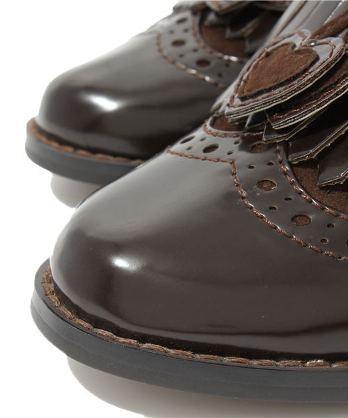 one after another NICE CLAUP（ワンアフターアナザーナイスクラップ）の「【ナイスクラップ】ハートタッセルウィングチップ（その他シューズ・レディース・ピンクベージュ/ブラック/ブラウン系その他・MEDIUM/LARGE/SMALL）」の7枚目の写真