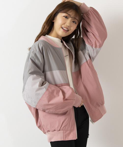 WEGO（ウィゴー）の「WEGO/リバーシブルBIGナイロンブルゾン（ブルゾン・レディース・パープル/イエロー/ライトピンク/ライム・FREE）」の4枚目の写真