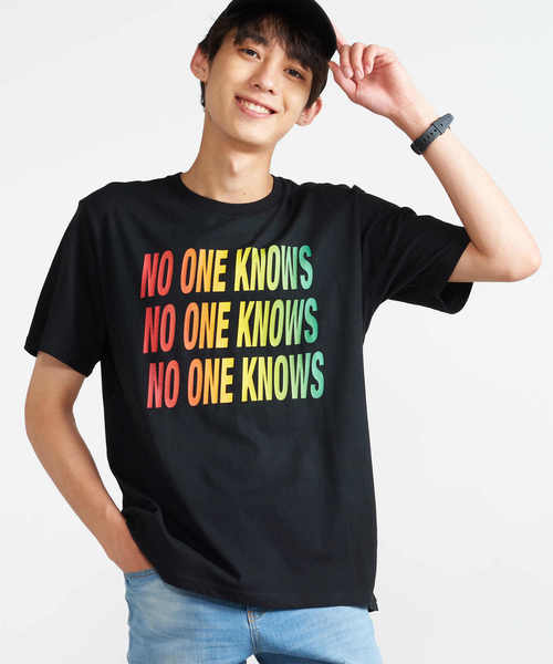 WEGO(ウィゴー)の「WEGO/グラデーションロゴTシャツ(Tシャツ/カットソー・メンズ・ブラック・MEDIUM/LARGE)」の11枚目の写真