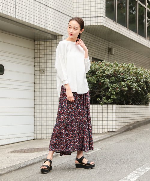 niko and...（ニコアンド）の「レーヨンアソート柄ティアードスカート（スカート・レディース・ブラック/ネイビー/グリーン・MEDIUM/LARGE）」の9枚目の写真