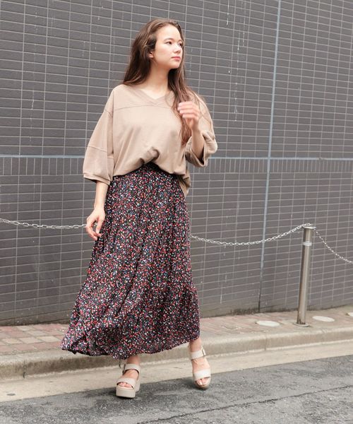 niko and...（ニコアンド）の「レーヨンアソート柄ティアードスカート（スカート・レディース・ブラック/ネイビー/グリーン・MEDIUM/LARGE）」の21枚目の写真