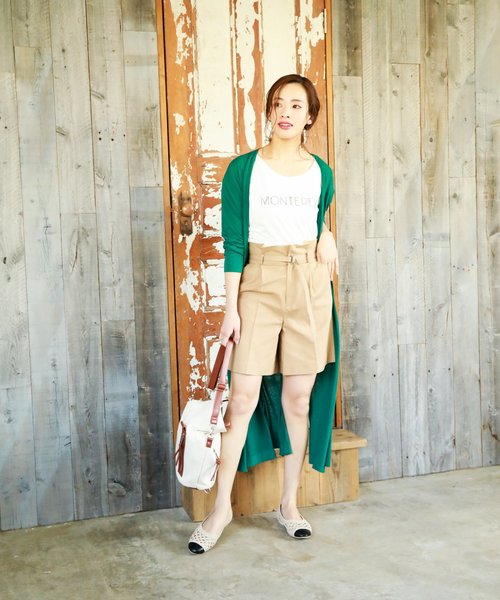 BAYFLOW（ベイフロー）の「ベルトツキショートパンツ（その他パンツ・レディース・ベージュ/ネイビー・SMALL/MEDIUM）」の4枚目の写真