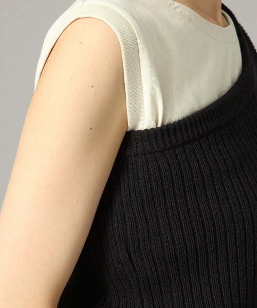 LOWRYS FARM（ローリーズファーム）の「リブワンショルノースリ　841942（ニット/セーター・レディース・チャコールグレー/バーガンディー/ベージュ・FREE）」の9枚目の写真