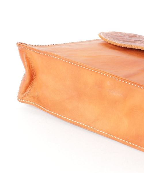 Le cheval aile（シュヴァルエレ）の「Le cheval aile gravure 2way shoulderbag シュヴァルエレ グラヴェル 2WAY手提げバッグ 手提げバッグ ハンドバッグ ショルダーバッグ CK008 レディース（ショルダーバッグ・レディース・キャメル・FREE）」の3枚目の写真