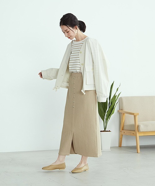 COMME CA ISM(コムサイズム)の「ノーカラー シャツブルゾン(ブルゾン・レディース・カーキ/アイボリー・SMALL/MEDIUM/LARGE)」の12枚目の写真