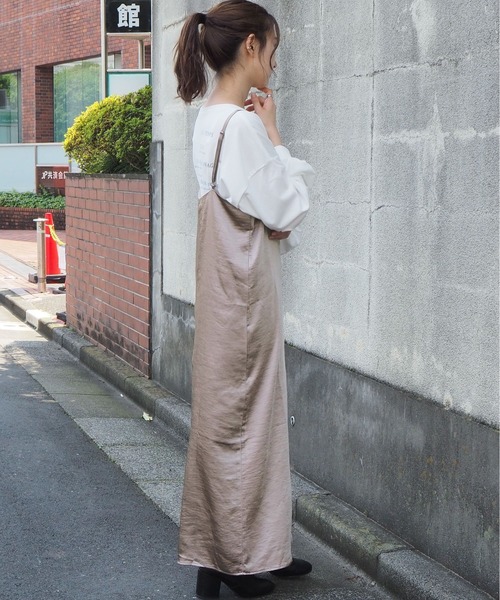 tiptop(ティップトップ)の「【web限定アイテム】サテンロングキャミワンピース(ワンピース・レディース・ブラック/モカ/ベージュ・FREE)」の5枚目の写真