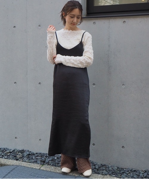 tiptop(ティップトップ)の「【web限定アイテム】サテンロングキャミワンピース(ワンピース・レディース・ブラック/モカ/ベージュ・FREE)」の11枚目の写真